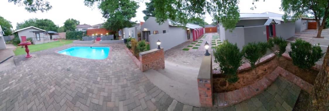 The Homestead Bloemfontein Exterior photo